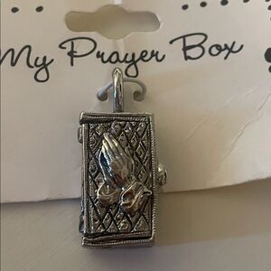 NWT Vintage Prayer Box opening Locket Pendant